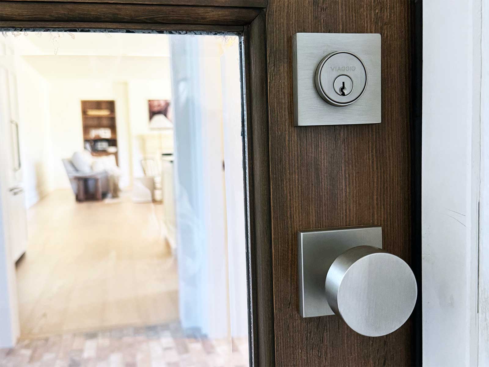 How to Mix Door Hardware Finishes in a Modern Home