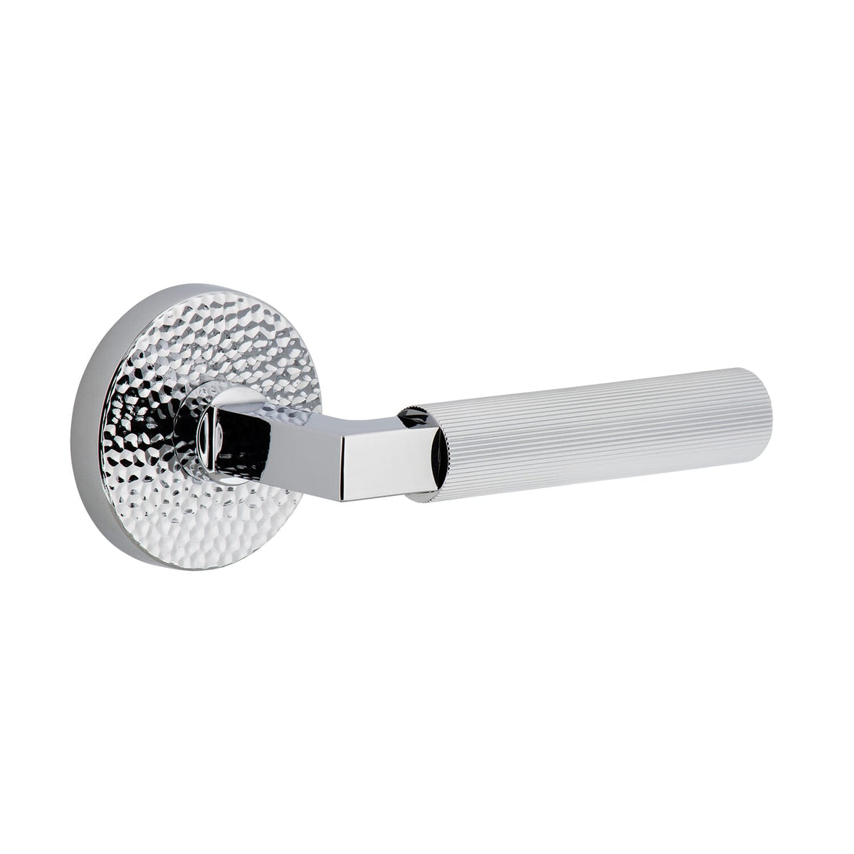 Circolo Hammered Rosette with Contempo Fluted Lever in Bright Chrome