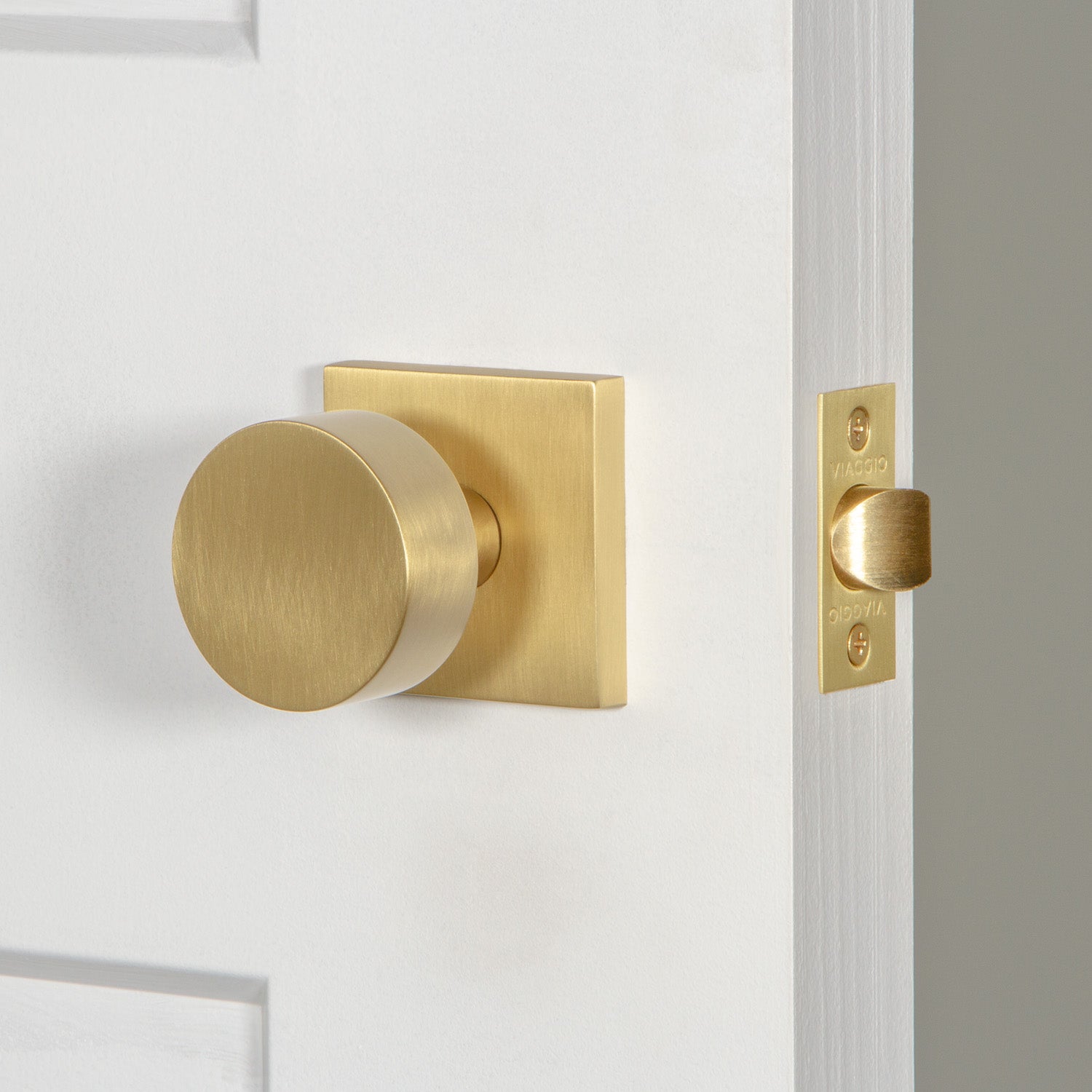 EMTEK 5209ROUUS4 Satin Brass Privacy Set with Round Knob EMTEK 5209ROUUS4 Satin Brass Privacy Set with Round Knob