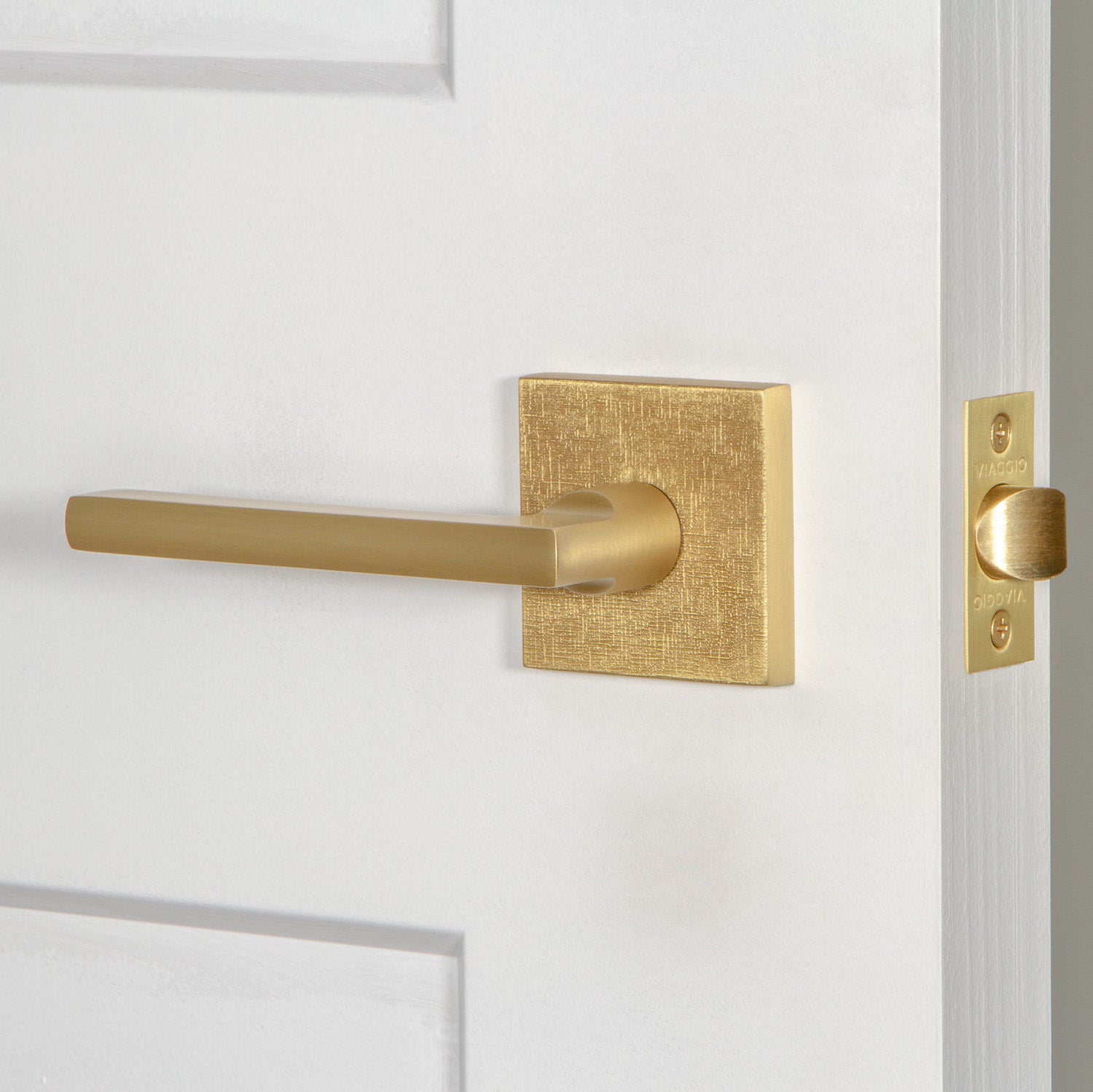 Baldwin Prestige Series Torrey Pines Satin Brass Interior Bed/Bath Privacy Door  Handle in the Door Handles department at